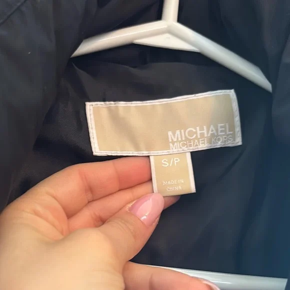 Black Puffer Jacket - Picture 4 of 4